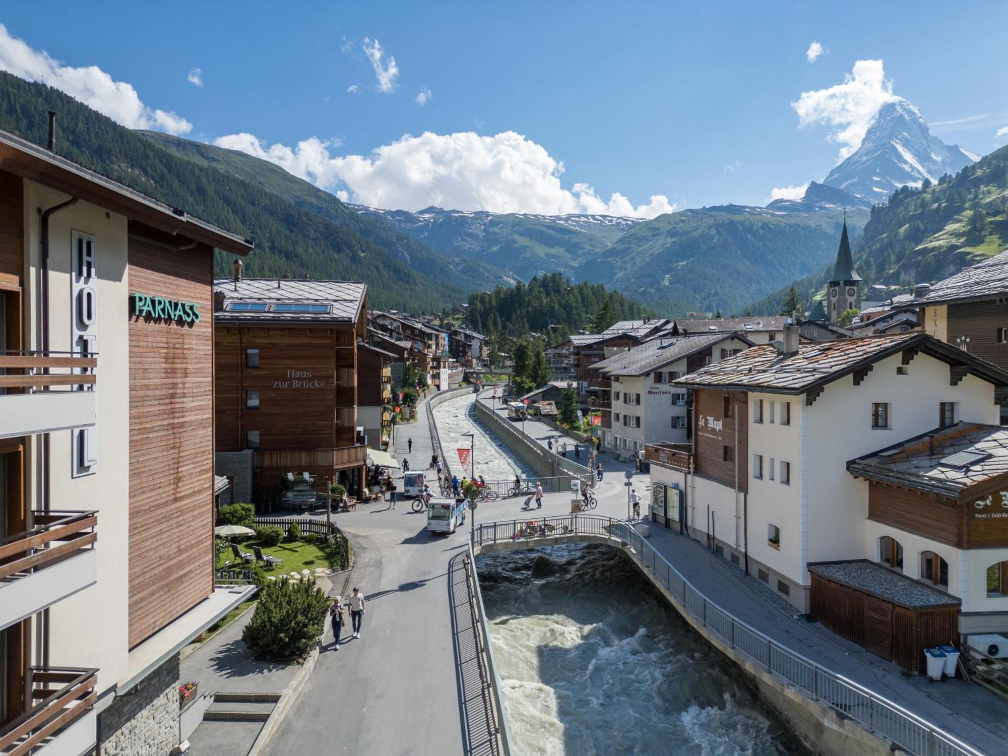 Hotel Parnass Zermatt Eksteriør billede